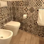 Guesthost - Comfy Two-levels With Terrace! Apartman San Vito