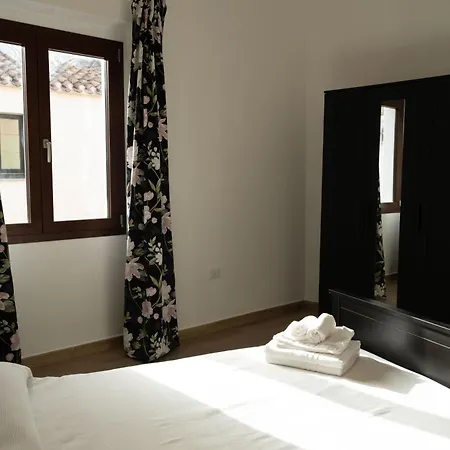 Apartment Comfy Two-levels With Terrace! *