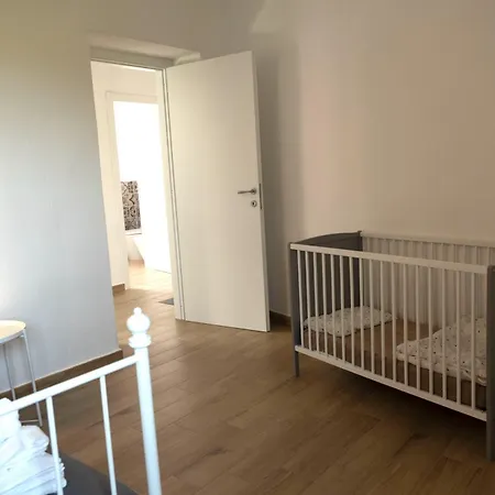 Guesthost - Comfy Two-levels With Terrace! 아파트 산 비토
